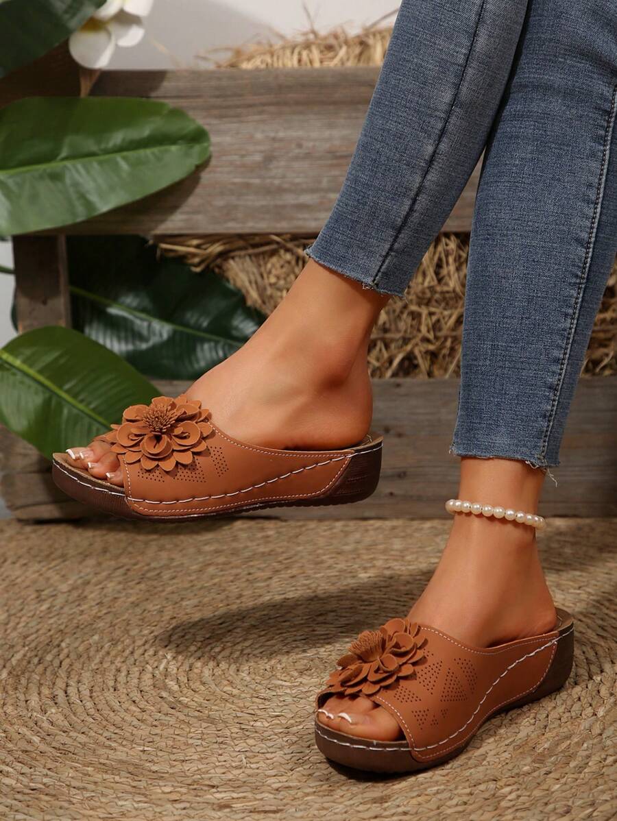 Medellín | Soft-Step Leather Slip-Ons